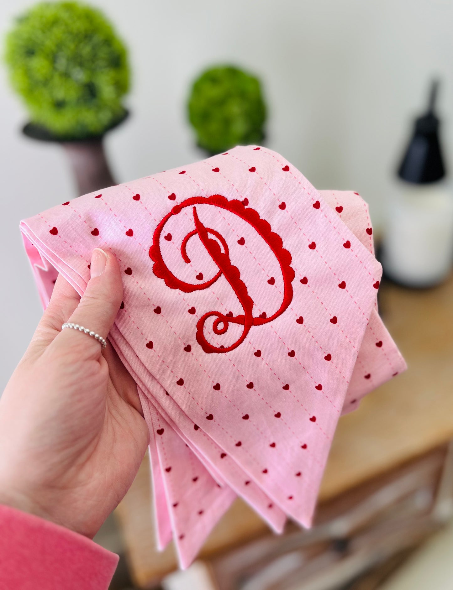 Embroidered Heart Print Wreath Sash